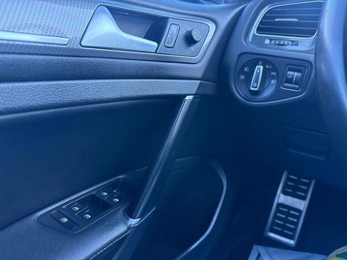 Used 2019 Volkswagen Golf Alltrack S image 20