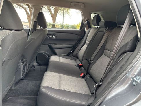 Used 2025 Nissan Rogue SV FWD image 22