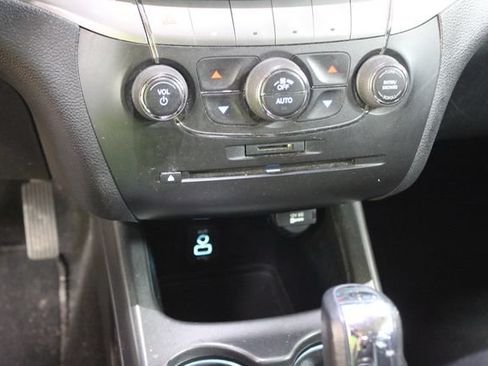 Used 2020 Dodge Journey Crossroad FWD image 19