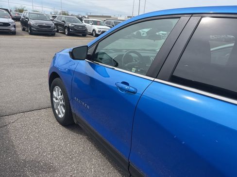 Used 2024 Chevrolet Equinox LT AWD/4WD image 13