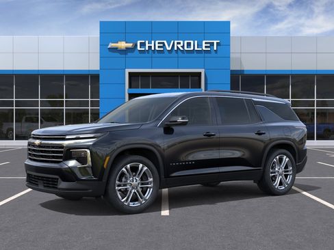 New 2026 Chevrolet Traverse LT FWD image 2