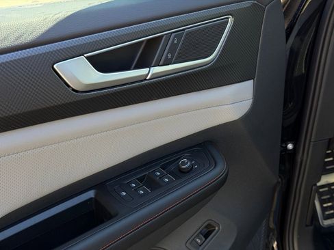 New 2026 Volkswagen Atlas Peak Edition image 21