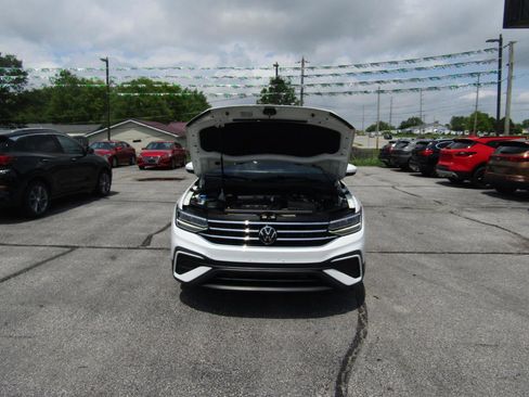 Used 2022 Volkswagen Tiguan SE AWD/4WD image 26