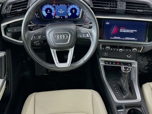 Used 2024 Audi Q3 2.0T Premium w/ Convenience Package AWD/4WD image 5