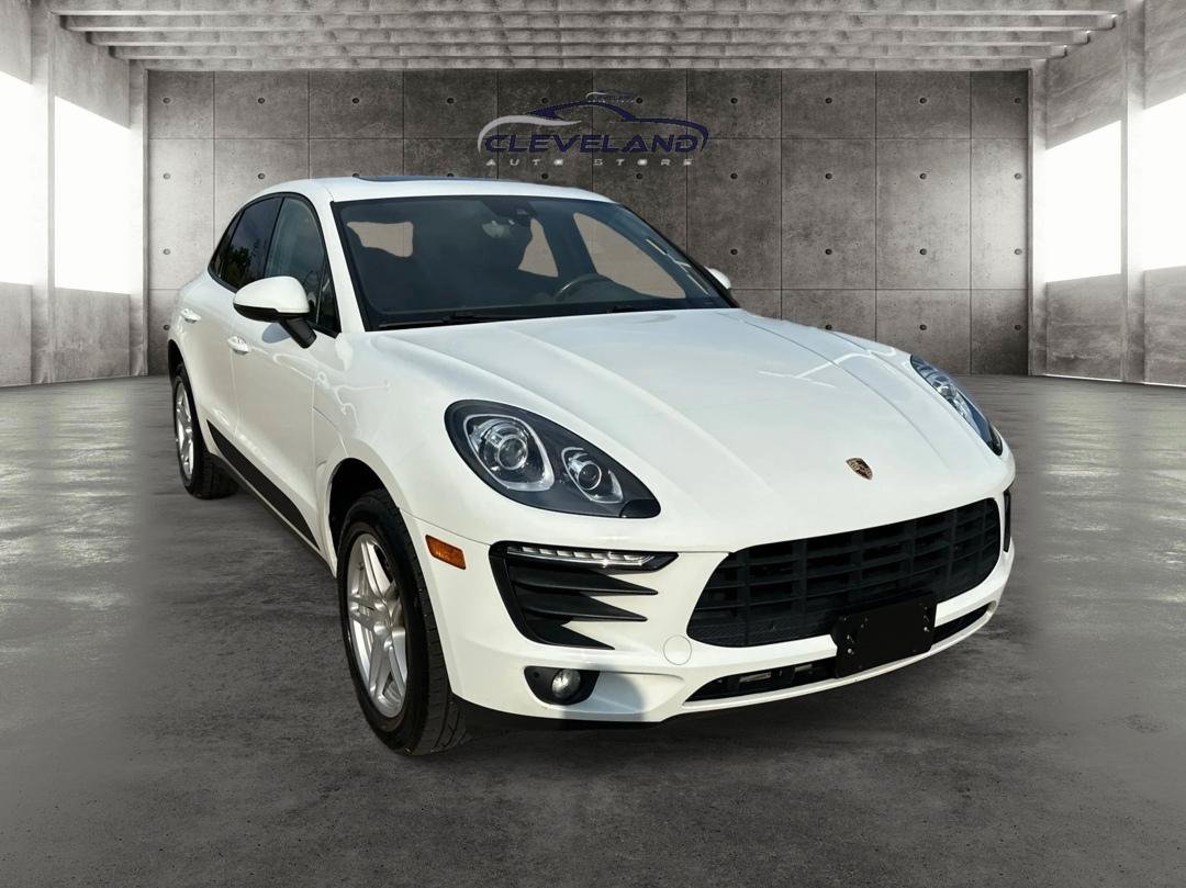 Used 2017 Porsche Macan AWD/4WD image 1
