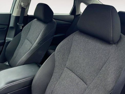 Used 2023 Honda Accord EX image 9