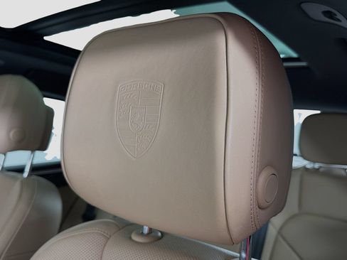 Certified 2021 Porsche Macan S w/ Premium Package Plus AWD/4WD image 23