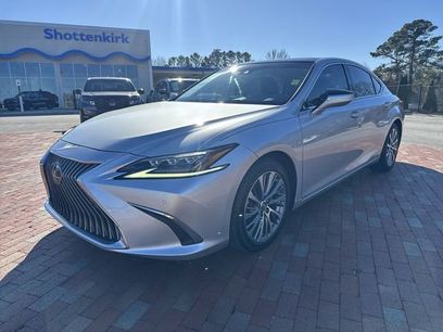 Used 2019 Lexus ES 350 w/ Accessory Package 2