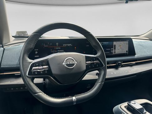 Used 2023 Nissan Ariya AWD/4WD image 8