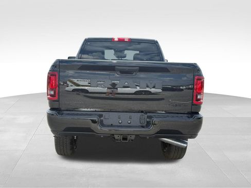 New 2026 RAM 2500 Big Horn AWD/4WD image 5