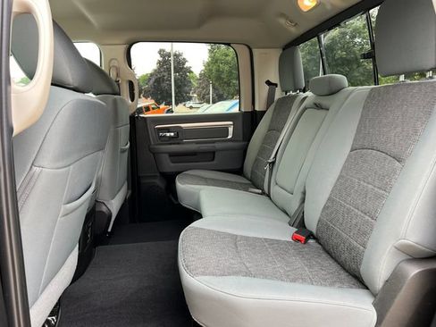 Used 2019 RAM 1500 Warlock AWD/4WD image 5