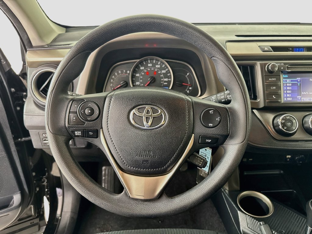 Used 2014 Toyota RAV4 LE FWD image 13