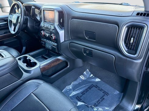Used 2022 GMC Sierra 2500 SLT image 29