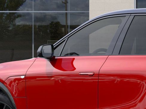 New 2026 Cadillac Lyriq Sport w/ LPO, ONYX Package image 12