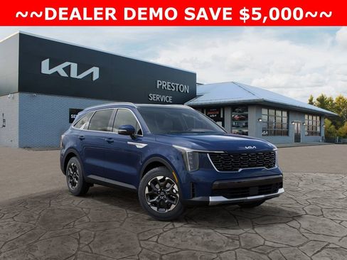 New 2025 Kia Sorento S w/ Panoramic Sunroof Package image 1