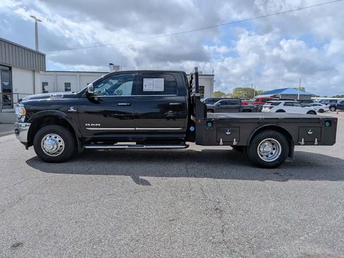 Used 2021 RAM 3500 Limited image 9