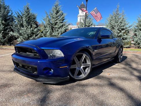 Used 2013 Ford Mustang GT Premium w/ Comfort Pkg image 42