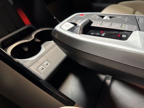 Used 2023 BMW X1 xDrive28i w/ Premium Package image 41