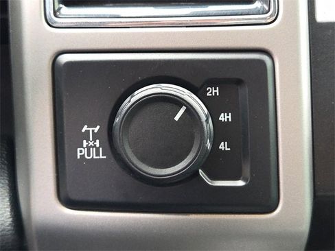 Used 2020 Ford F250 Lariat w/ Chrome Package image 25