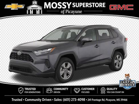 Used 2025 Toyota RAV4 XLE AWD/4WD image 1