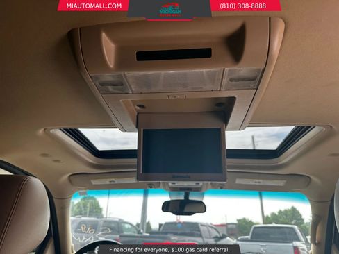 Used 2013 Cadillac Escalade Premium image 15