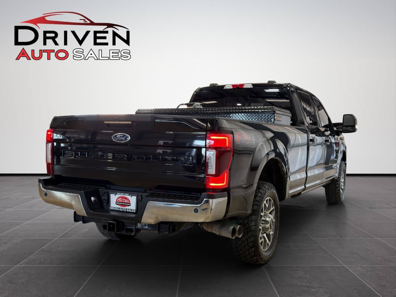 Used 2021 Ford F350 Lariat w/ Lariat Ultimate Package AWD/4WD image 8