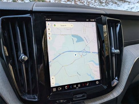 Certified 2022 Volvo XC60 B5 Inscription w/ Advanced Package image 11