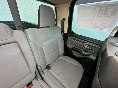 Used 2019 RAM 1500 Big Horn AWD/4WD image 12