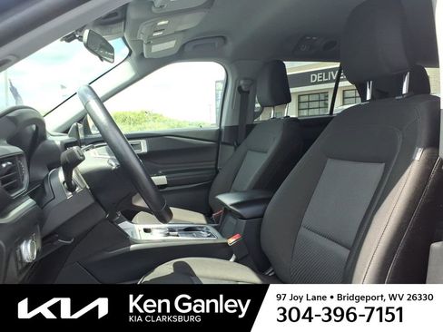 Used 2022 Ford Explorer XLT AWD/4WD image 12
