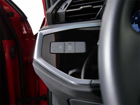 Used 2022 Audi Q3 2.0T Premium Plus w/ Premium Plus Package image 22