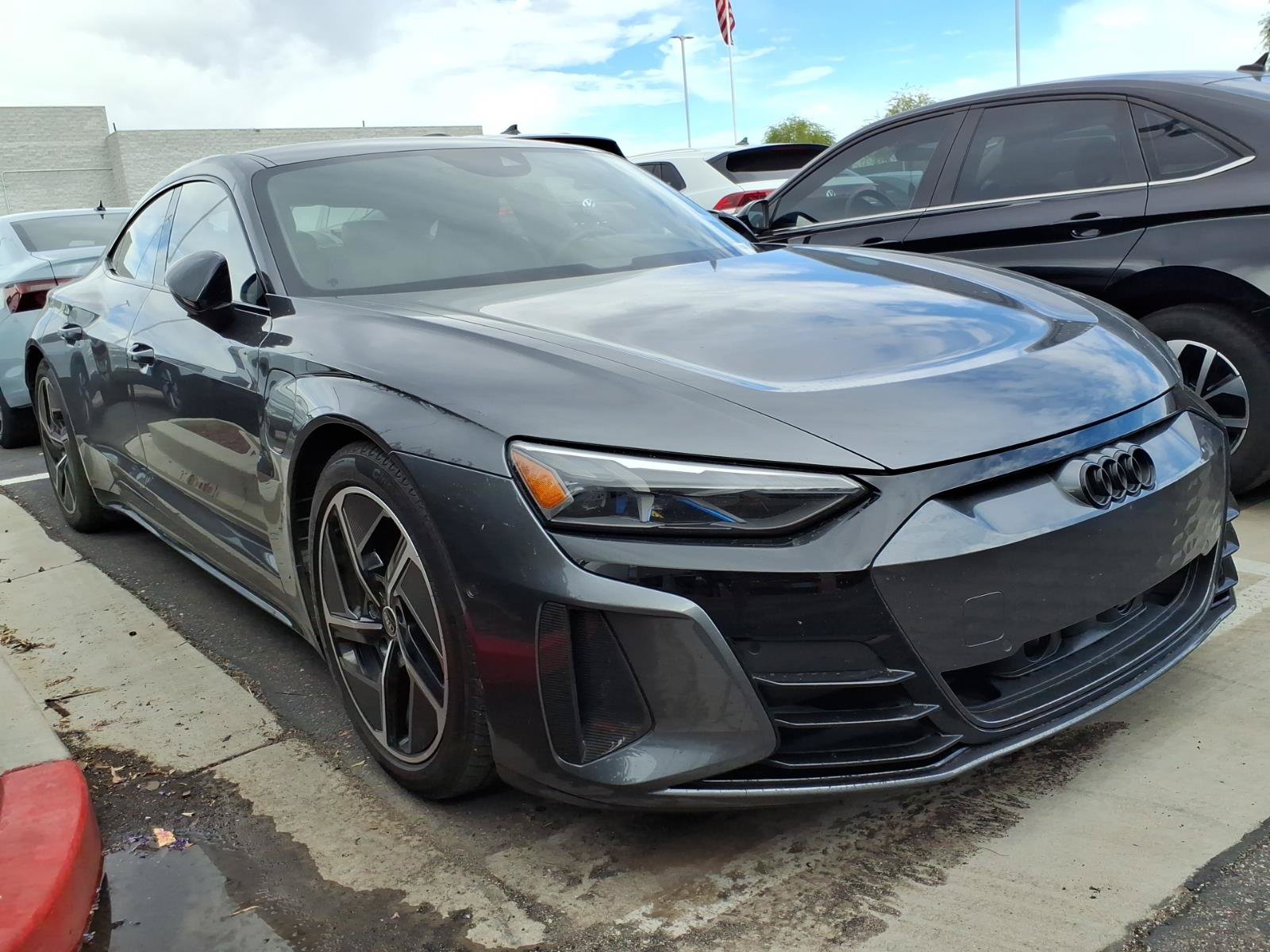 Used 2024 Audi RS e-tron GT w/ Carbon Performance Package AWD/4WD image 2