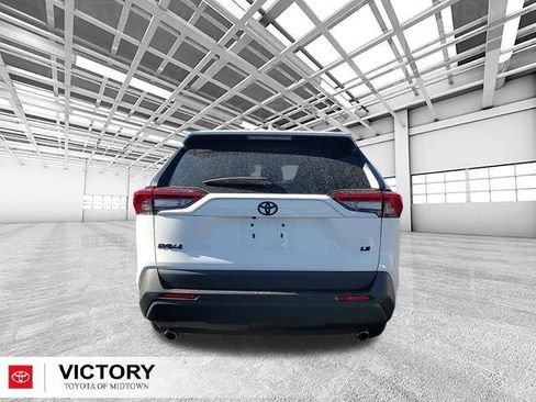 Certified 2021 Toyota RAV4 LE image 4