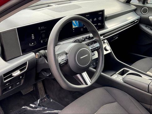 Used 2025 Hyundai Sonata SEL FWD image 13