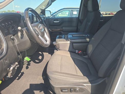 Used 2019 GMC Sierra 1500 SLE w/ X31 Off-Road Package AWD/4WD image 3