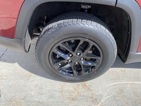 Used 2022 Jeep Grand Cherokee L Laredo w/ Luxury Tech Group I image 16