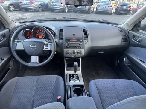 Used 2005 Nissan Altima 2.5 S w/ (S02) Side Airbags Pkg FWD image 12