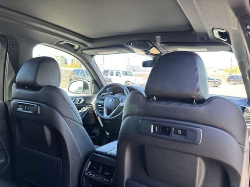 Used 2022 BMW X5 xDrive40i image 16