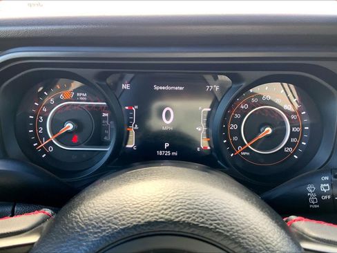 Used 2024 Jeep Wrangler Unlimited Rubicon image 26