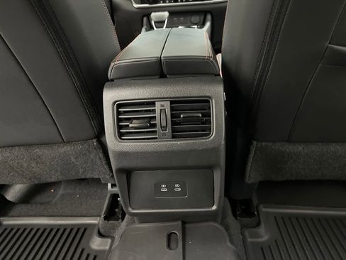 Used 2025 Nissan Rogue SV image 21