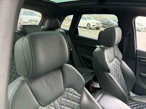 Certified 2022 Audi SQ5 Prestige image 5