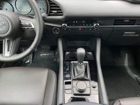 New 2026 MAZDA MAZDA3 Hatchback w/Premium Plus Pkg AWD/4WD image 10
