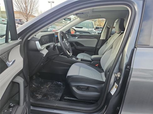 New 2026 Volkswagen Tiguan SE image 14