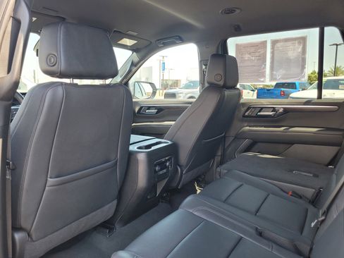 Used 2025 Chevrolet Tahoe LT AWD/4WD image 14