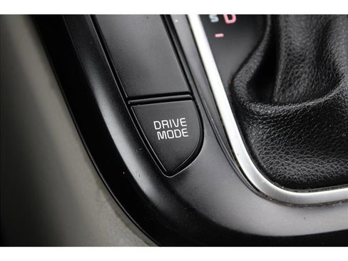 Used 2022 Kia Soul LX image 28