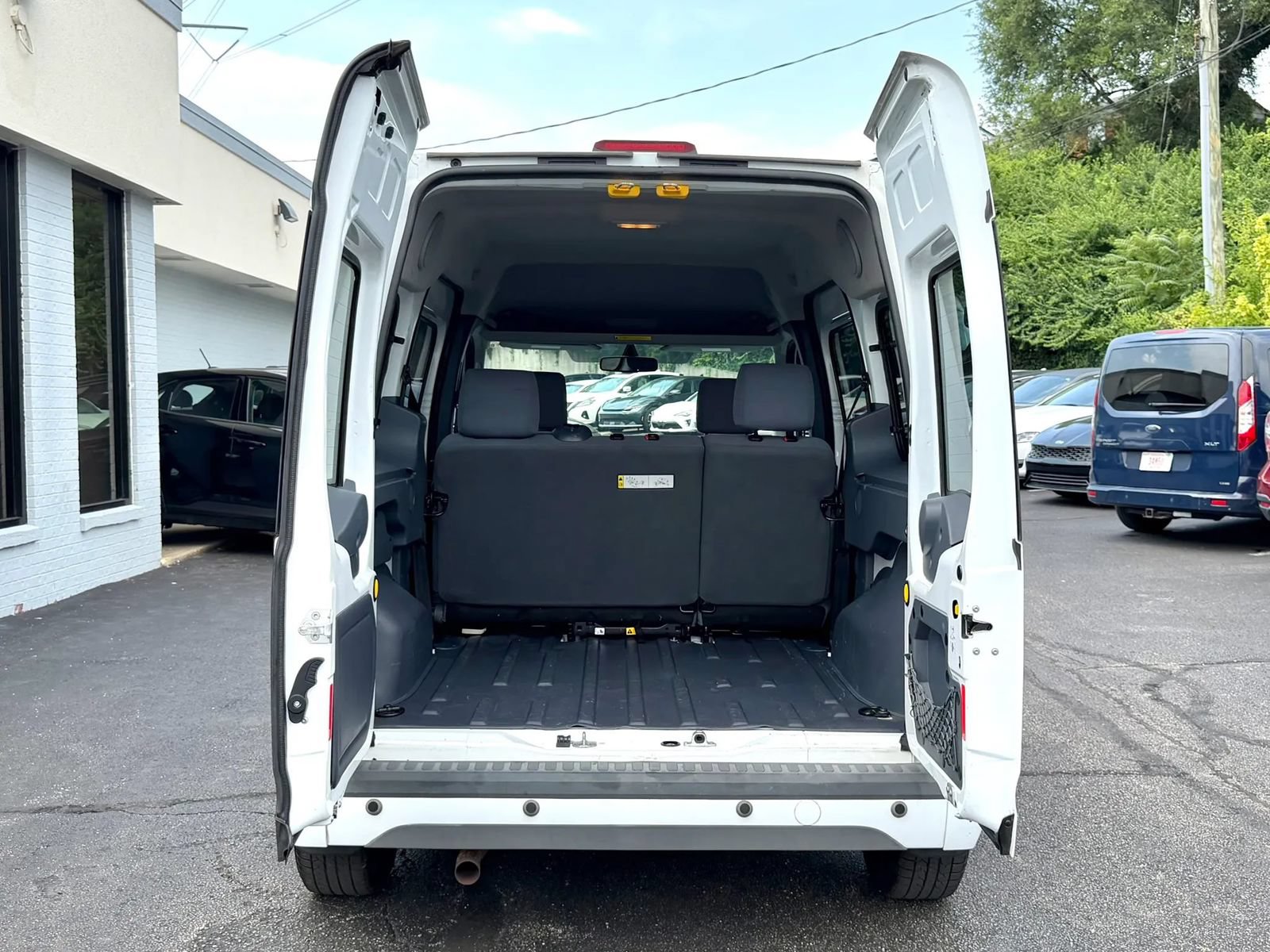 Used 2011 Ford Transit Connect XLT Premium FWD image 25