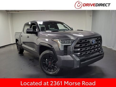 Used 2022 Toyota Tundra Platinum w/ Advanced Package AWD/4WD image 1