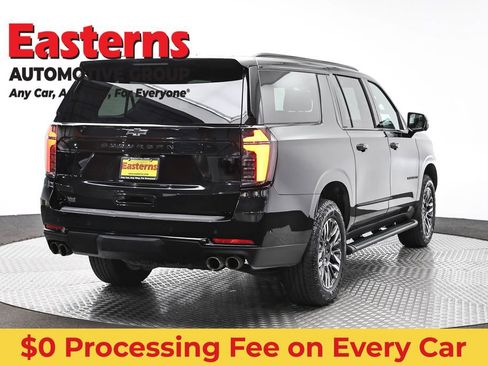 Used 2025 Chevrolet Suburban Z71 AWD/4WD image 5