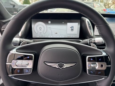 Used 2025 Genesis G90 3.5T image 28