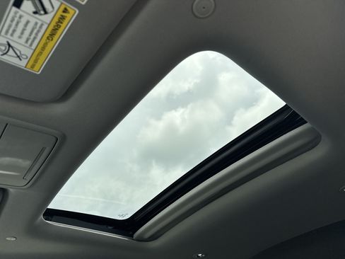 Certified 2025 Acura ADX FWD image 36