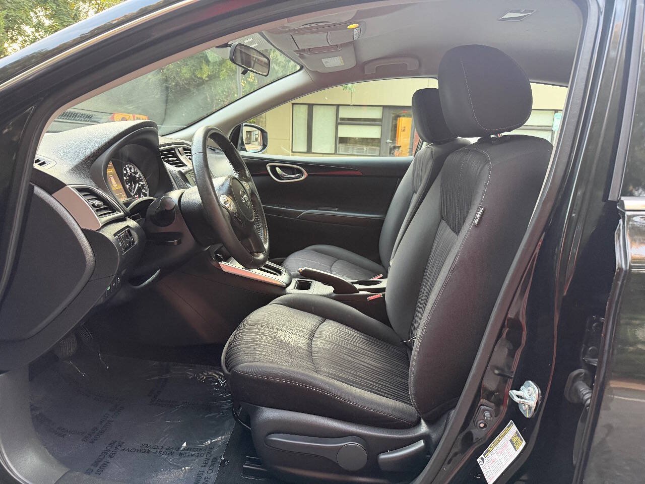 Used 2017 Nissan Sentra SV FWD image 12